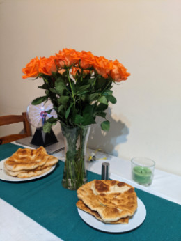 apple pie with roses